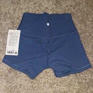 LULULEMON ALIGN SHORTS 4” SZ 6